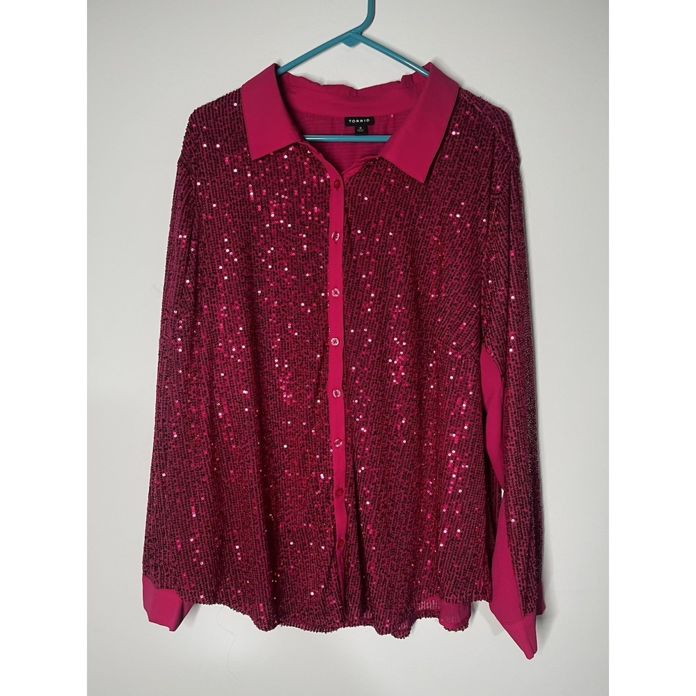 TORRID MADISON Pink Blouse SZ3 ALL OVER SEQUINED BUTTON‎ FRONT SPARKLE Concert